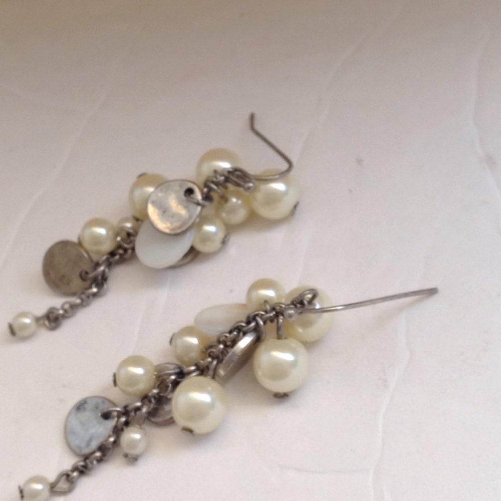 Vintage Dangling Faux Pearl & Abalone Cluster Dangling Earrings - Picture 5 of 6